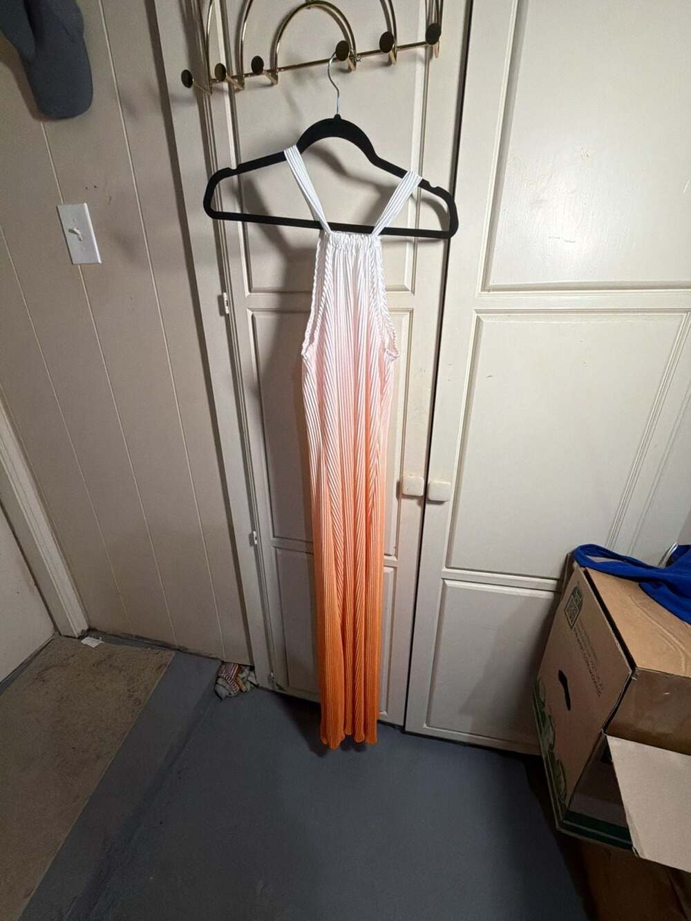 SHEIN Women's Halter Neck Ombre Pleated Maxi Dress